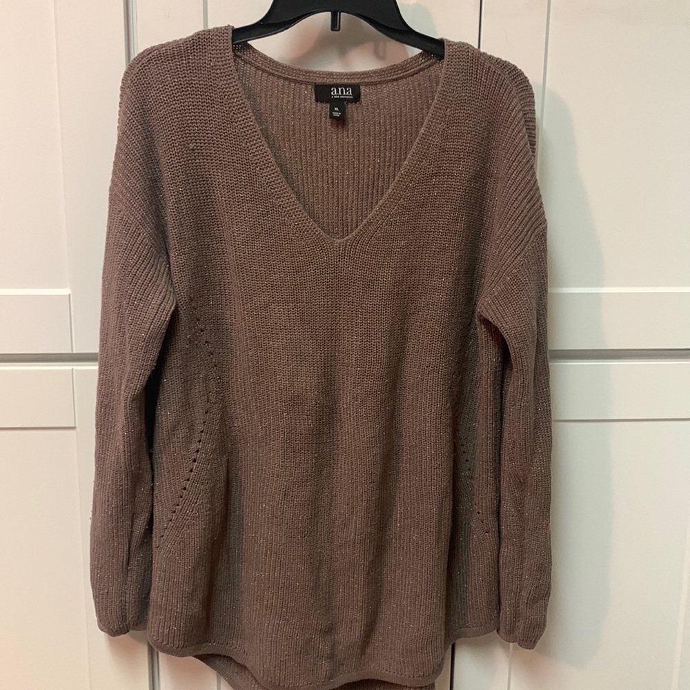 XL Long sleeve V Neck, drop shoulder. Light brown, gold/copper metallic threads.